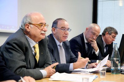 Da sinistra: Alberto ZAMBIANCHI - Presidente Camera di Commercio di Forlì – Cesena, Ugo Girardi - Segretario Generale Unioncamere ER, Massimo GOLDONI - Presidente FederUnacoma