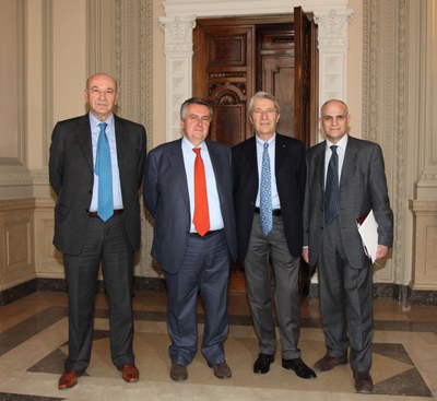 Da sinistra: Carlo Alberto Roncarati, Presidente Unioncamere ER - Maurizio Marchesini, Presidente Confindustria ER - Adriano Maestri, Direttore reg. Intesa San Paolo - Giuseppe Pallotta, Direttore Carisbo 