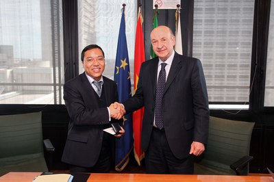 Hoang Long Nguyen e Carlo Alberto Roncarati, Presidente Unioncamere ER 
