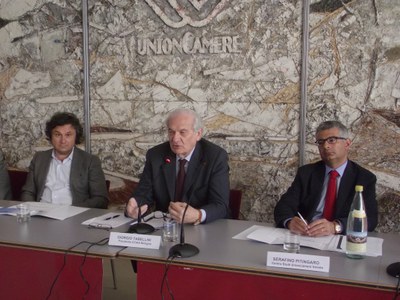 Da sinistra: Guido Caselli, Ufficio Studi Unioncamere ER - Giorgio Tabellini, Presidente Camera commercio Bologna - Serafino Pitingaro, Centro Studi Unioncamere Veneto